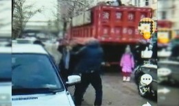 街头记者爆料视频,视频揭秘事件真相